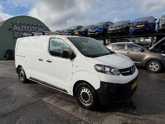krockskadad bil auto Opel Vivaro 1.5 CDTI L2H1 Edition 75kW NAP 2021/4
