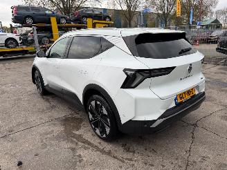 Vaurioauto  passenger cars Renault Scenic EV60 60kWh 125KW Clima Navi Comfort Range Techno NAP 2024/9