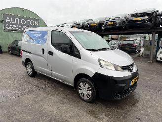 skadebil bedrijf Nissan NV 200 1.5 DCI 66kw Airco Schuifdeur Camera Optima 2014/6