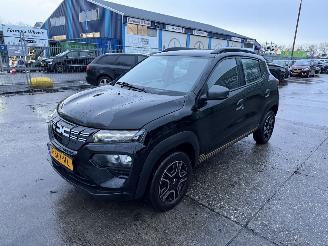 krockskadad bil auto Dacia Spring 27 kWh Clima Navi Camera Led Expression NAP 2023/9