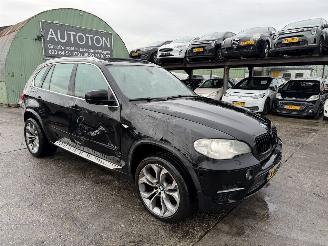 Damaged car BMW X5 3.0 xDrive35i 225KW Autom. Pano Clima Navi Camera High Executive 2011/6
