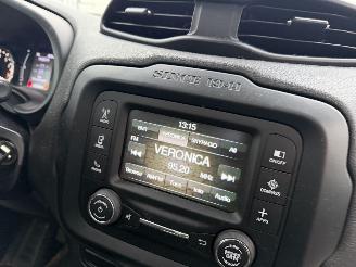 Jeep Renegade 1.4 MultiAir 103KW Clima Navi Pano Longitude picture 11