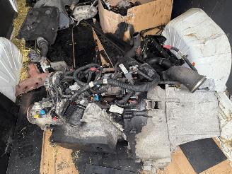 Peugeot Boxer 2.2 Bluehdi 103KW L4H2 Clima Navi Camera Zwaar Premium picture 11