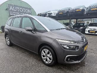 Vaurioauto  passenger cars Citroën Grand C4 Picasso 1.2 96KW Clima Navi Led 7-Pers Business 2017/7
