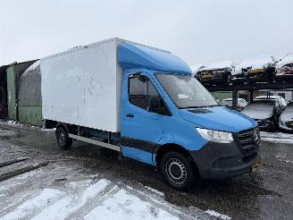 skadebil bedrijf Mercedes Sprinter 311 CDI 84KW L3H2 Bakwagen Functional 2020/12
