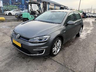 skadebil auto Volkswagen e-Golf 36 kWh 100KW DSG Clima Navi Leer Led 2020/11