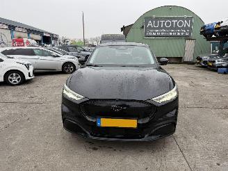 Ford Mustang Mach-e 98 kWh Extended 210KW RWD picture 3