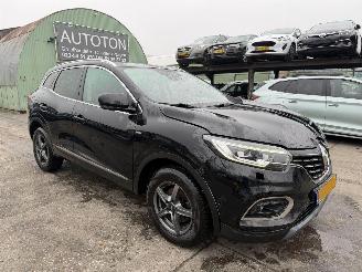 krockskadad bil auto Renault Kadjar 1.3 TCE 103KW Clima Navi Led Camera Intens 2019/6