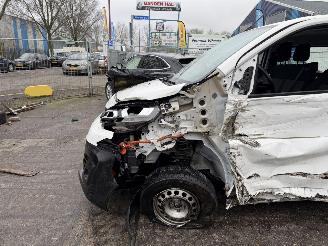 Citroën Jumpy E 50kWh 100KW Autom. 9-Pers Clima Navi M NAP picture 18