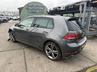 krockskadad bil auto Volkswagen Golf 1.5 TSI 110KW DSG Clima Navi Virtual Cockpït 2018/3