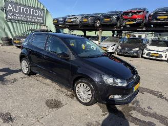 Auto incidentate Volkswagen Polo 1.4 TDI 66KW Navi Airco Comfortline 5-Drs NAP 2015/12