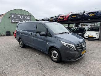 krockskadad bil bedrijf Mercedes Vito 110CDI 75KW Clima Navi Camera Led Xenon Lang Functional NAP 2021/1