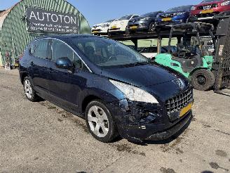Damaged car Peugeot 3008 1.6 VTI 88KW Pano Clima Premiere NAP 2010/1