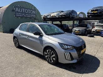 skadebil auto Peugeot 208 1.2 55KW Active Navi Clima Led 5-Drs NAP 2024/8