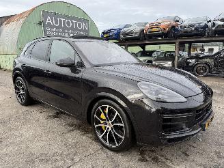 Auto incidentate Porsche Cayenne 4.0 Turbo 549PK Pano Keramisch Full Option NAP 2018/6