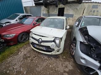 Vrakbiler auto Renault Twingo Twingo II (CN), Hatchback 3-drs, 2007 / 2014 1.5 dCi 75 FAP 2012/3