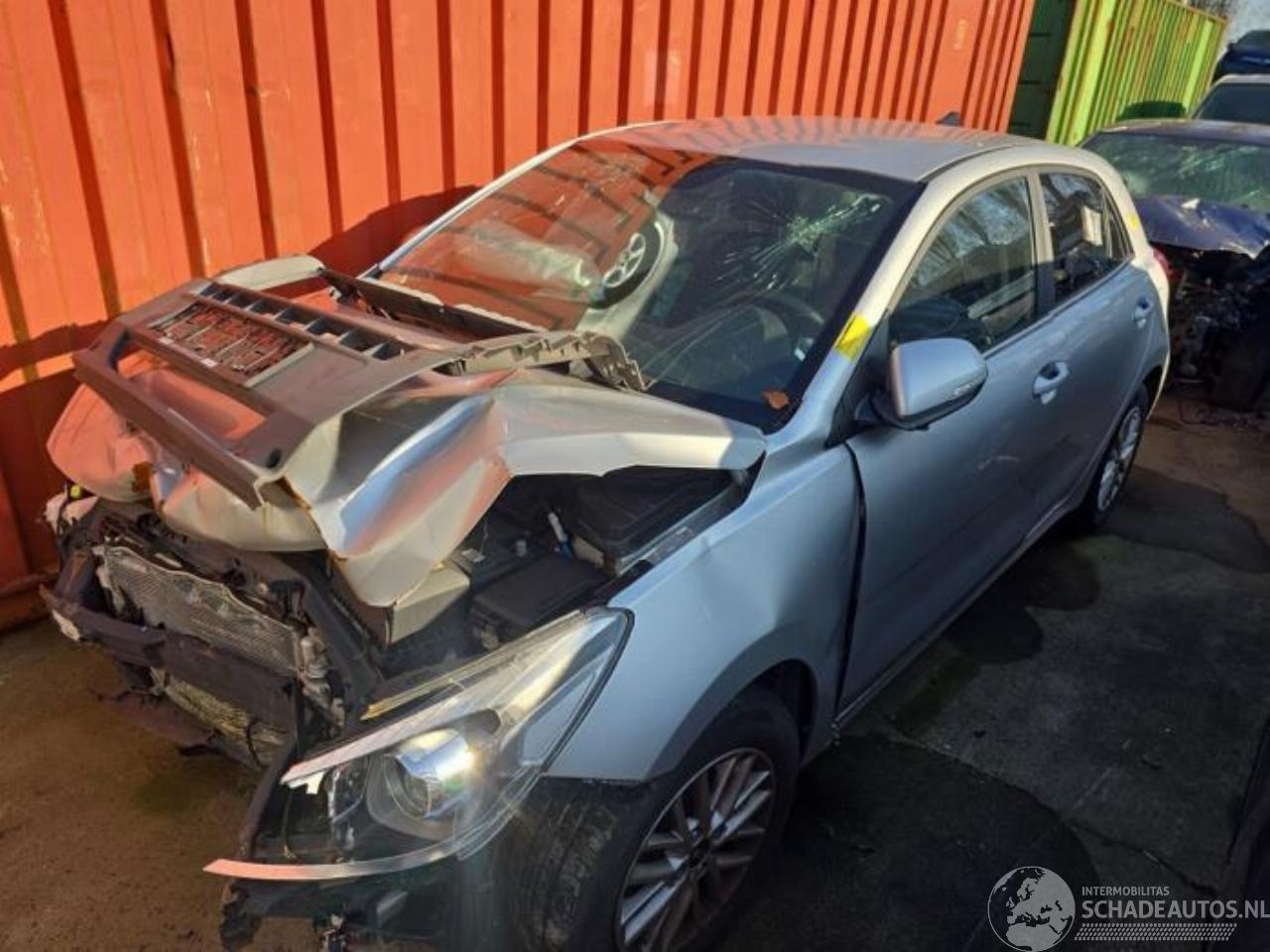 Kia Rio Rio IV (YB), Hatchback, 2017 1.0i T-GDi 100 12V