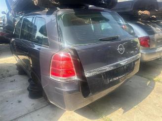 Opel Zafira Zafira (M75), MPV, 2005 / 2015 2.2 16V Direct Ecotec picture 4