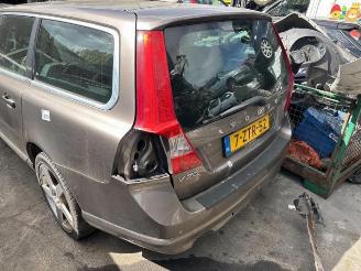 Uttjänta bilar auto Volvo V-70 V70 (BW), Combi, 2007 / 2016 2.4 D5 20V 205 2010/11