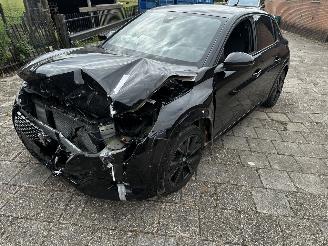 Peugeot 208 1.2  GT picture 8