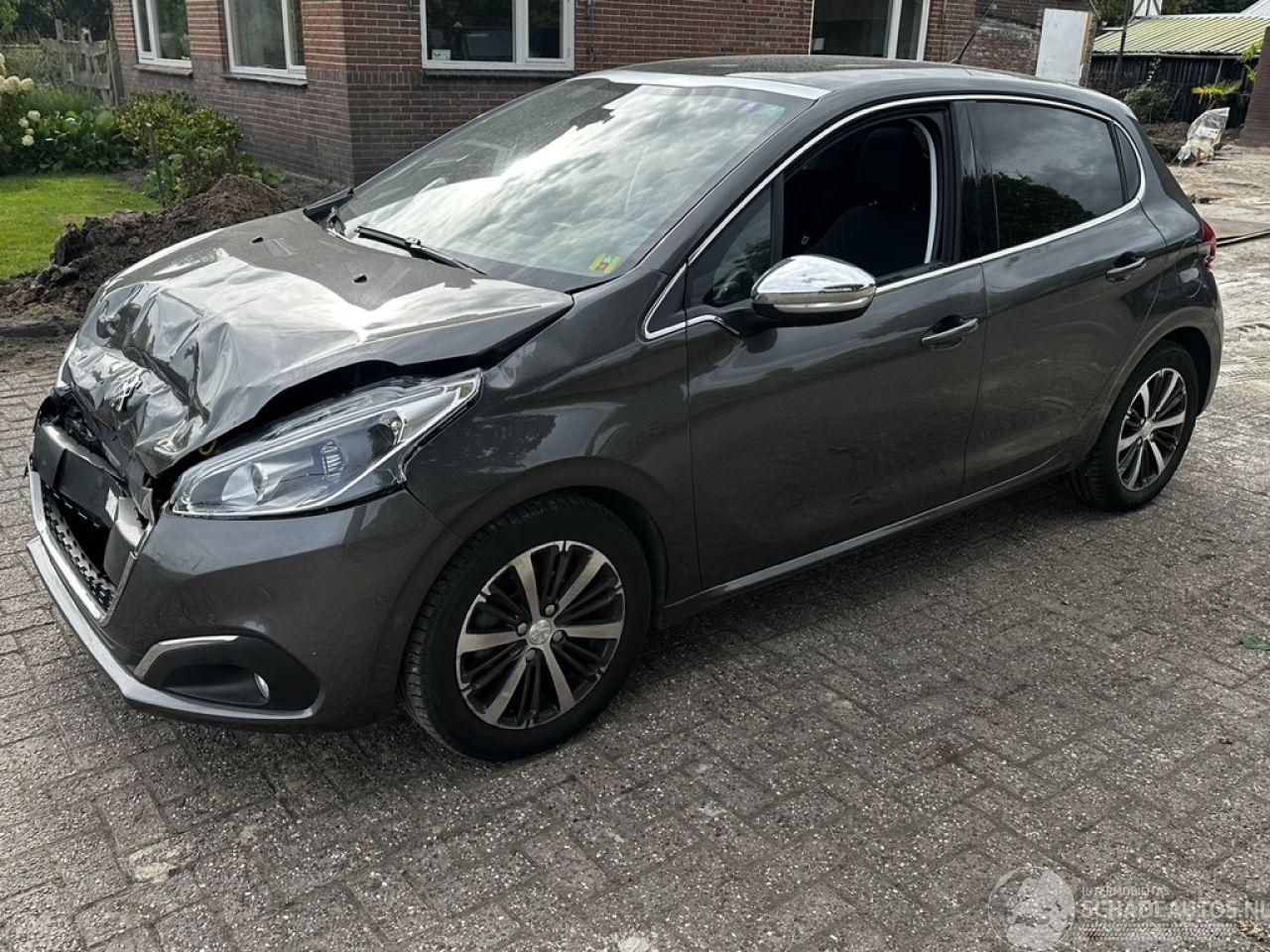 Peugeot 208 1.2 thp allure