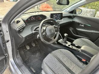 Peugeot 208 1.2 Allure picture 28