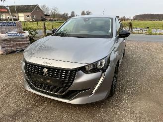 Peugeot 208 1.2 Allure picture 2