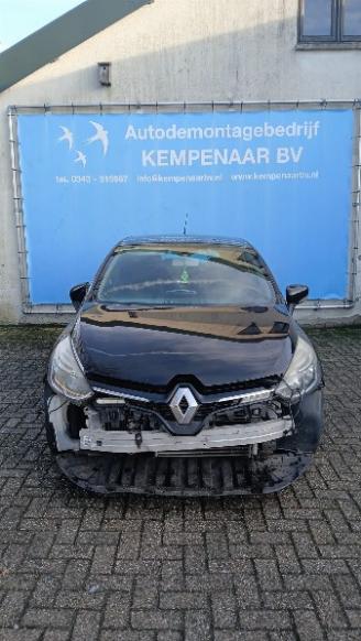 Uttjänta bilar auto Renault Clio Clio IV (5R) Hatchback 5-drs 0.9 Energy TCE 90 12V (H4B-400(H4B-A4)) [=
66kW]  (11-2012/08-2021) 2013