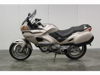 skadebil motor Honda NTV 650 Deauville 1998/0