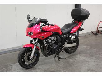 Yamaha FZS 600 geen schade picture 2