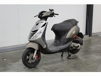 Piaggio  Zip S SNOR picture 2
