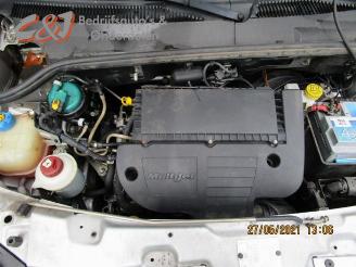 Fiat Doblo Doblo Cargo (223), Van, 2001 / 2010 1.3 D 16V Multijet DPF picture 7