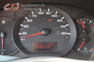 Renault Master Master IV (EV/HV/UV/VA/VB/VD/VF/VG/VJ), Chassis-Cabine, 2010 2.3 dCi 135 16V FWD picture 18