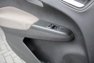 Ford Tourneo Courier 1.0 EcoBoost 75kW Titanium airco cruise achterschade picture 10