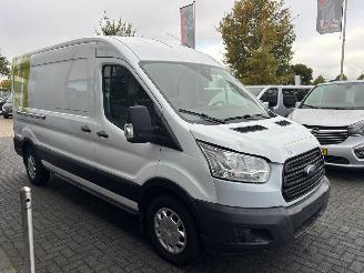 Ford Transit  picture 10