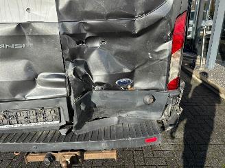 Ford Transit  picture 15