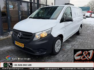 skadebil bedrijf Mercedes Vito  2018/5
