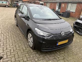 skadebil auto Volkswagen ID.3 PURE 45 KWH 2022/8