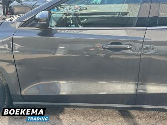 Ford Focus Wagon 1.0 EcoBoost Hybrid Titanium Stoel/Stuurverw. Navigatie Camera picture 8