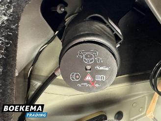 Mercedes C-klasse 200 184PK Avantgarde Automaat Navigatie Memory Stoelverw. picture 16