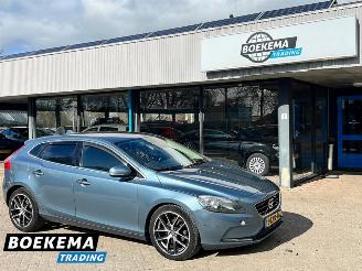 Auto incidentate Volvo V-40 1.6 D2 Momentum Navigatie Camera Clima Cruise 2013/4