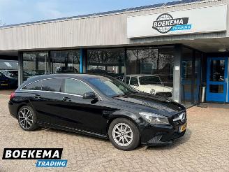 uszkodzony samochody osobowe Mercedes Cla-klasse 200 Ambition 156PK Widescreen Stoelverw. Navigatie 2015/12