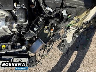 Peugeot 208 1.2 PureTech GT-Line Navigatie Clima Keyless Lane-Ass picture 10