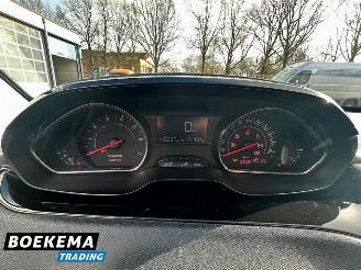 Peugeot 208 1.2 e-VTi Active Automaat Navigatie Climate picture 21