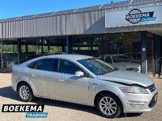 Vaurioauto  passenger cars Ford Mondeo 2.0 TDCi Titanium Navigatie Climate Cruise PDC Trekh. 2011/3