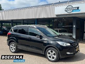 Vaurioauto  passenger cars Ford Kuga 1.5 Titanium Styling Pack Navigatie Cruise Climate Stoelverw. 2016/8