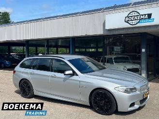 krockskadad bil auto BMW M550 5 Serie M550xd 381PK High Exe HUD Memory Leer Navigatie 2013/10