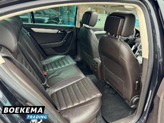 Volkswagen Passat 1.4 TSI DSG Highline Leer Navigatie Open-Dak Stoelverw. Keyless picture 13