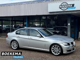 uszkodzony samochody osobowe BMW 3-serie 320i Aut. Facelift Navi Leder Clima Cruise Business Line Style 2010/1