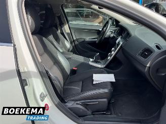 Volvo V-60 2.4 D5 Twin Engine AWD Plug in Hybrid Navi Climate Cruise picture 13